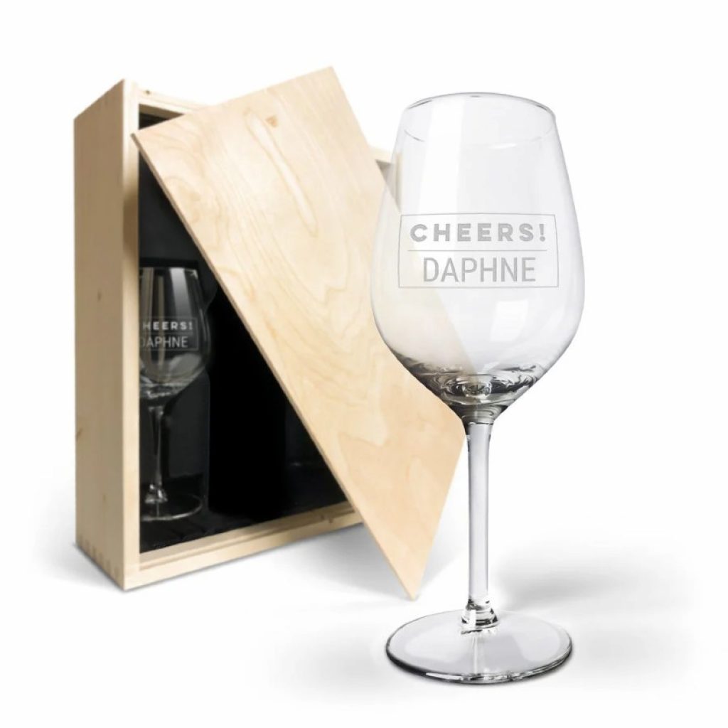calice di vino con incisione personalizzata idea regalo per appassionato di vino